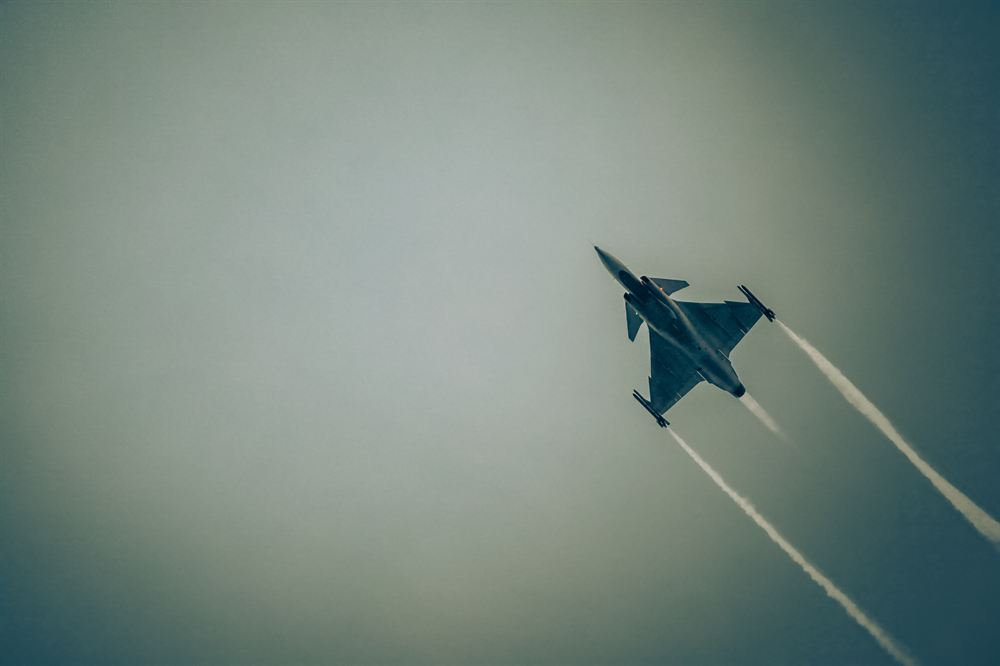 Climb, Twin Contrails (AIR-05)